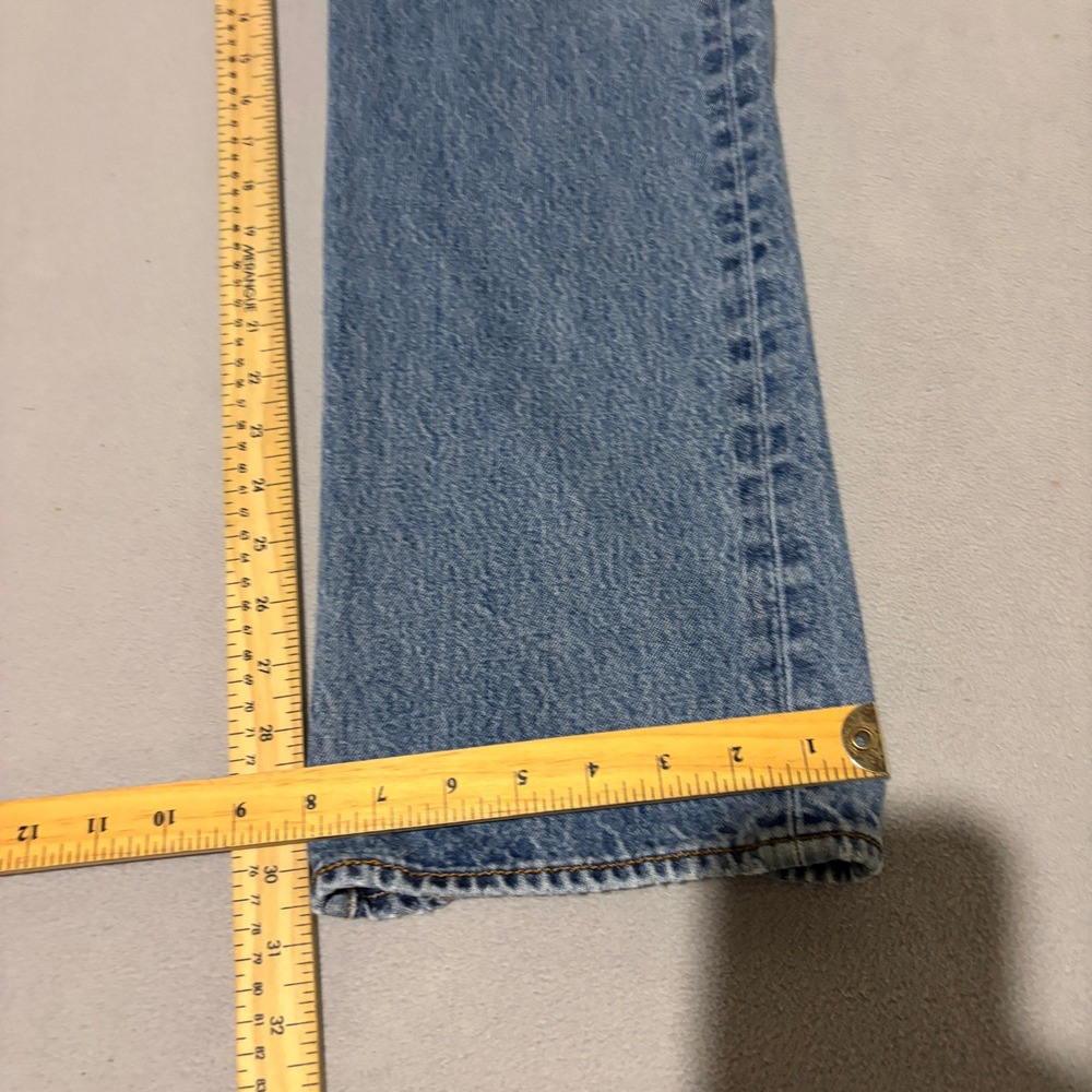 Levis 501 Men Original Fit Button Fly Straight Leg Blue Jeans 34x32 Medium Wash - Picture 2 of 12